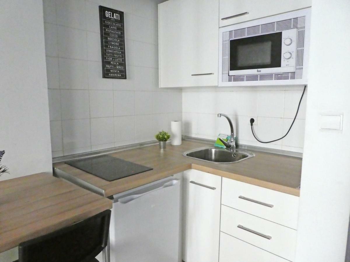 Apartamentos Nahira Suites 3000 غرناطة المظهر الخارجي الصورة