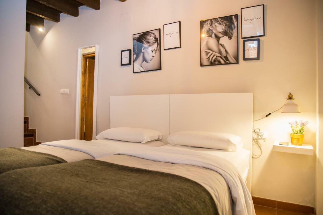 Apartamentos Nahira Suites 3000 غرناطة المظهر الخارجي الصورة